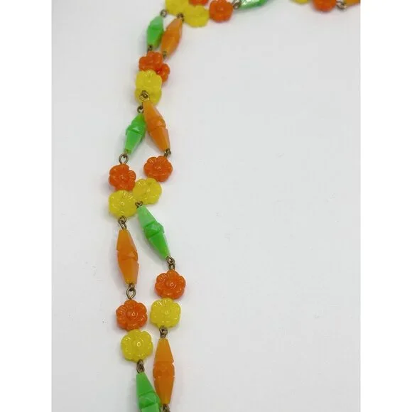 Bright Colorful 52” Multicolor Vintage Floral Plastic Necklace‎ - Picture 4 of 5